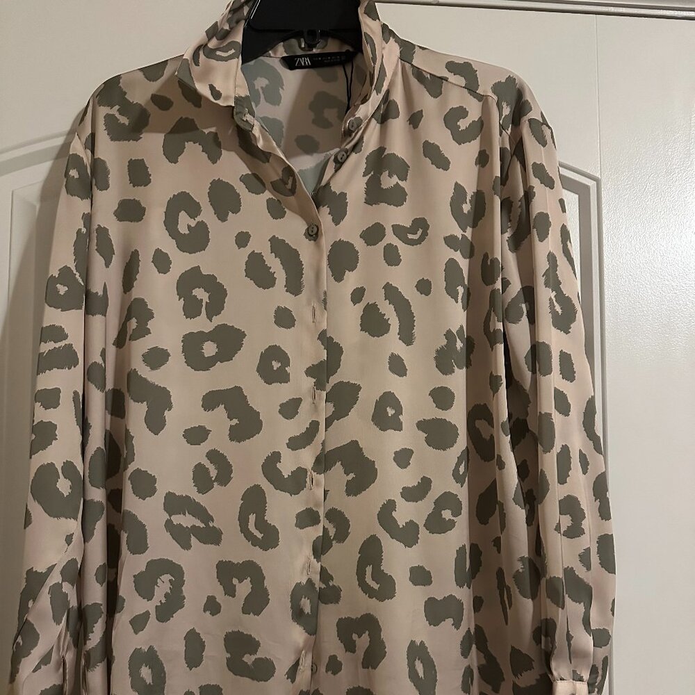 ZARA Leopard Print Button Down Blouse | Long Sleeve | Size M